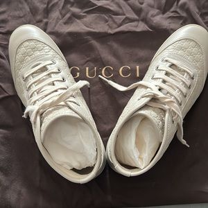 Gucci Sneakers Like New Size 7.5 US (37.5 EU) Cream Color